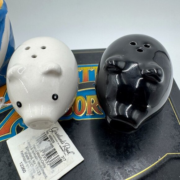 Garland Road Ceramic Pigs and Pail Salt & Pepper Shakers Black & White - Picture 5 of 12